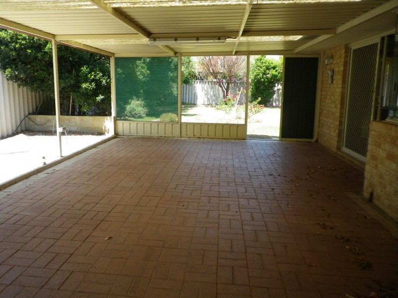 121 Oakmont Avenue, Meadow Springs WA 6210