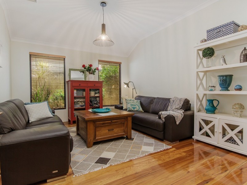95 WESTVIEW PARADE, Wannanup WA 6210