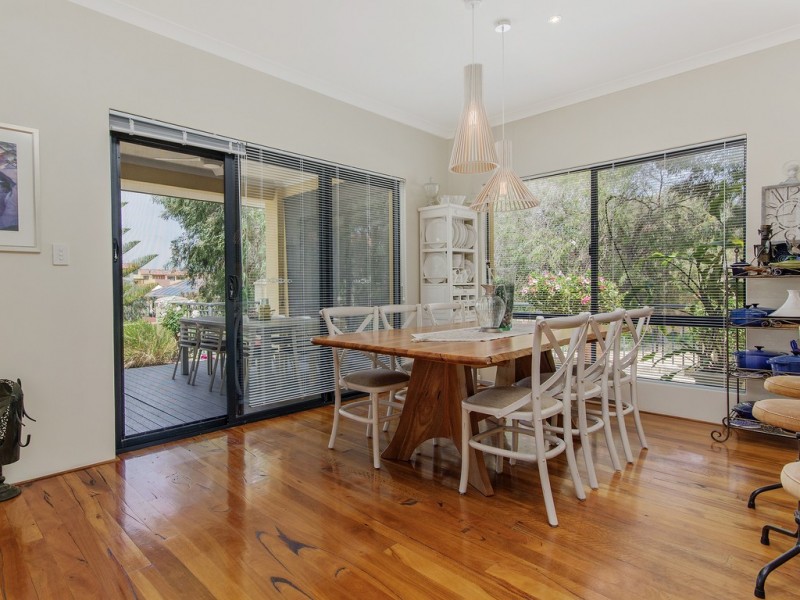 95 WESTVIEW PARADE, Wannanup WA 6210