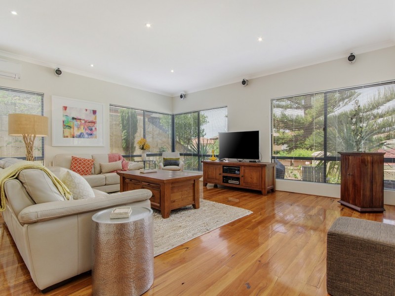 95 WESTVIEW PARADE, Wannanup WA 6210