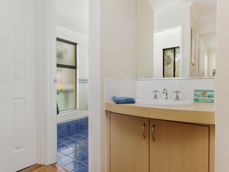95 WESTVIEW PARADE, Wannanup WA 6210