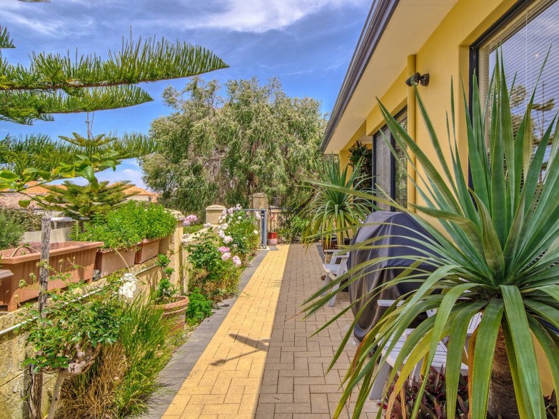 95 WESTVIEW PARADE, Wannanup WA 6210