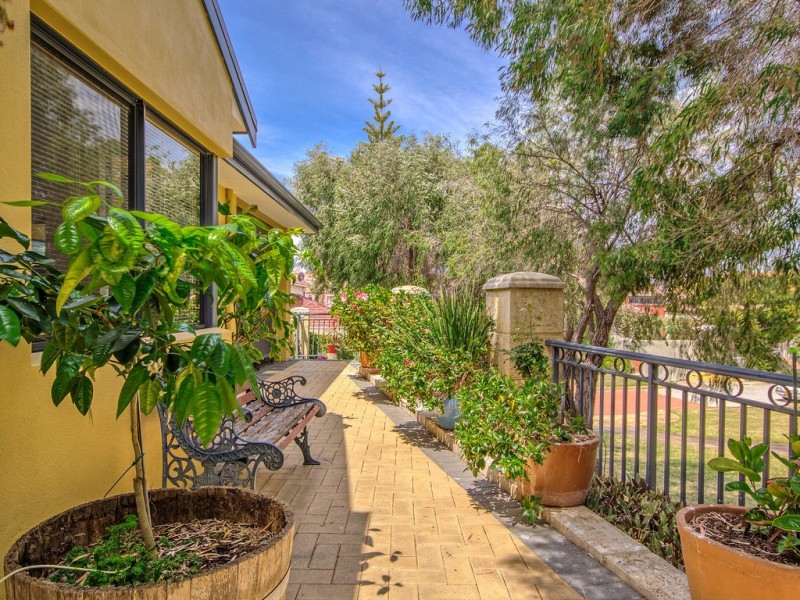 95 WESTVIEW PARADE, Wannanup WA 6210
