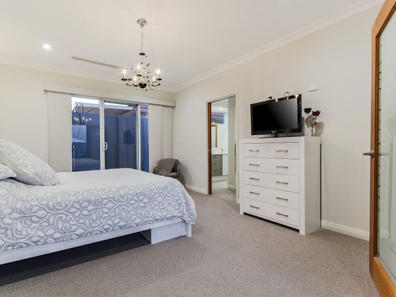 2 REEF VIEW, Wannanup WA 6210