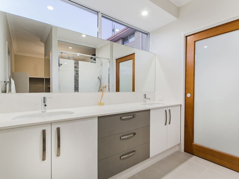 2 REEF VIEW, Wannanup WA 6210