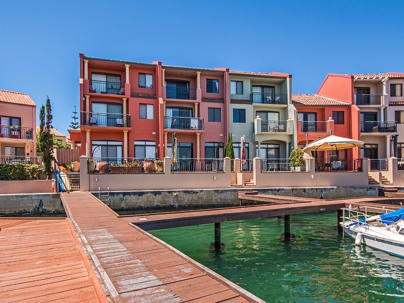 2/7 Village Mews, Wannanup WA 6210