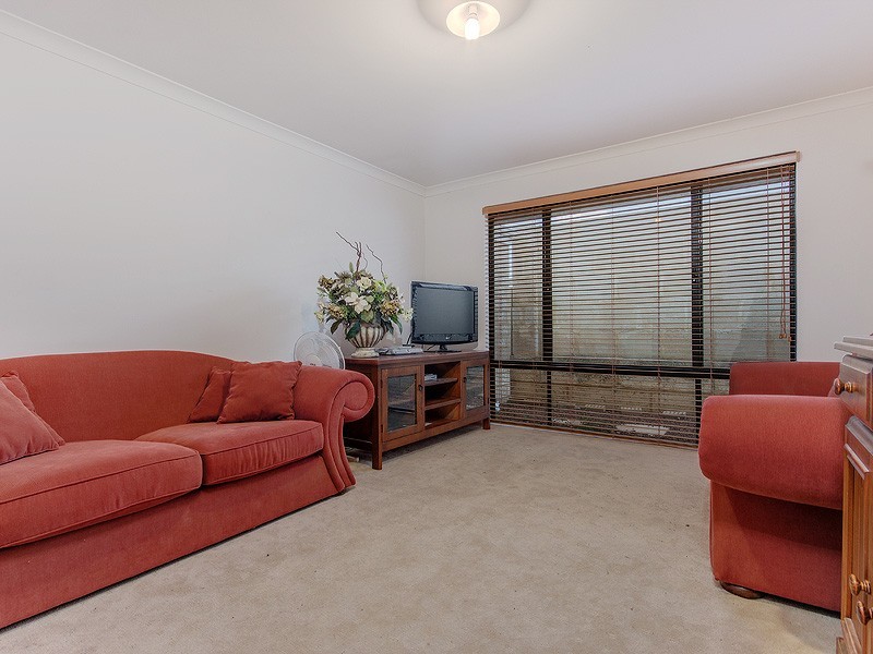 15 Beachport Way, Wannanup WA 6210