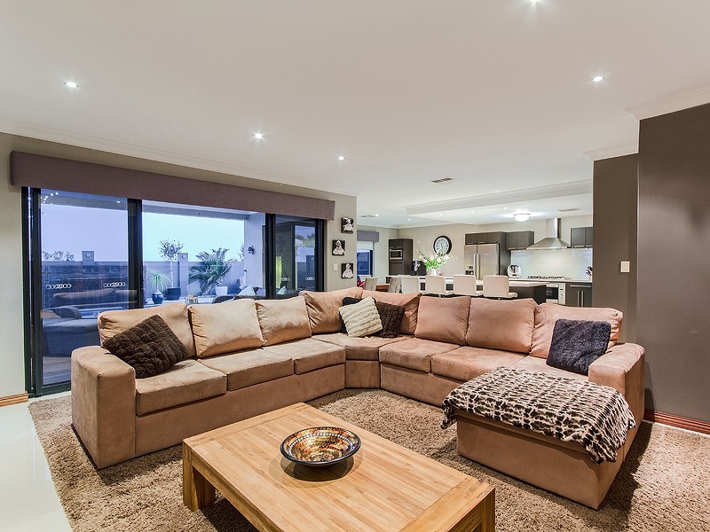 48 Endeavour Circle, Wannanup WA 6210