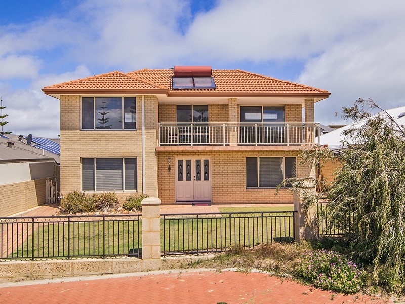 4 Reef View, Wannanup WA 6210