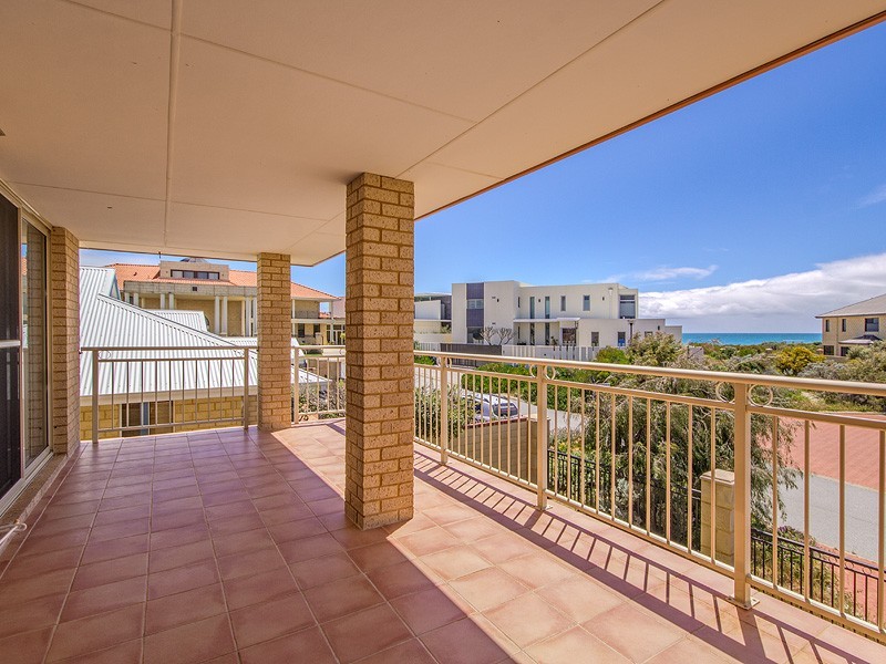 4 Reef View, Wannanup WA 6210