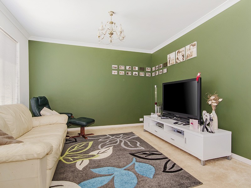 4 Reef View, Wannanup WA 6210