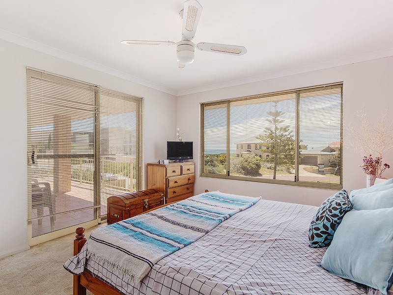 4 Reef View, Wannanup WA 6210