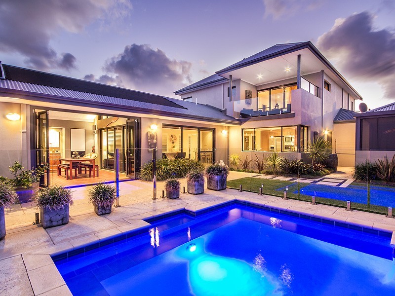 8 Alexis Circle, Wannanup WA 6210