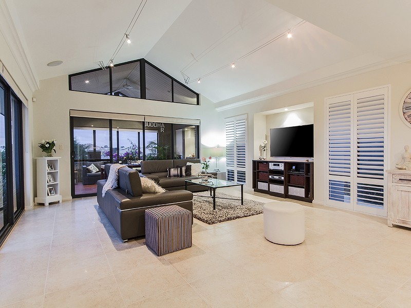 8 Alexis Circle, Wannanup WA 6210