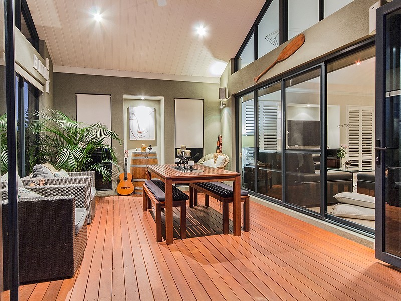 8 Alexis Circle, Wannanup WA 6210