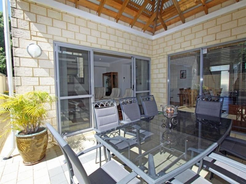 35 Forrest Street, Mandurah WA 6210