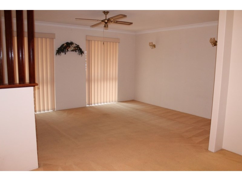 110 Leslie Street, Dudley Park WA 6210