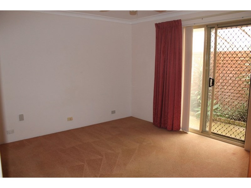 110 Leslie Street, Dudley Park WA 6210