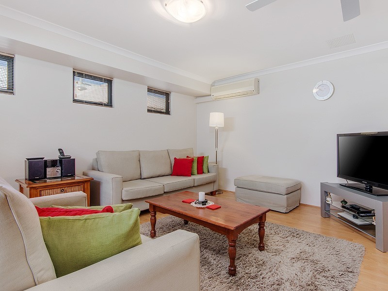 3/2 Shelley Cove, Greenfields WA 6210