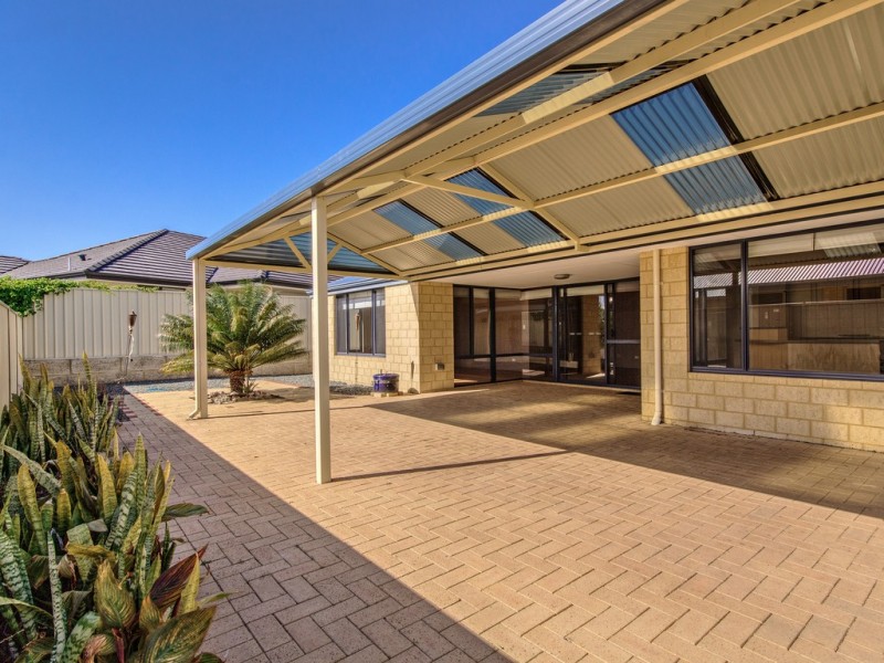 10 Lord Hobart Drive, Madora Bay WA 6210