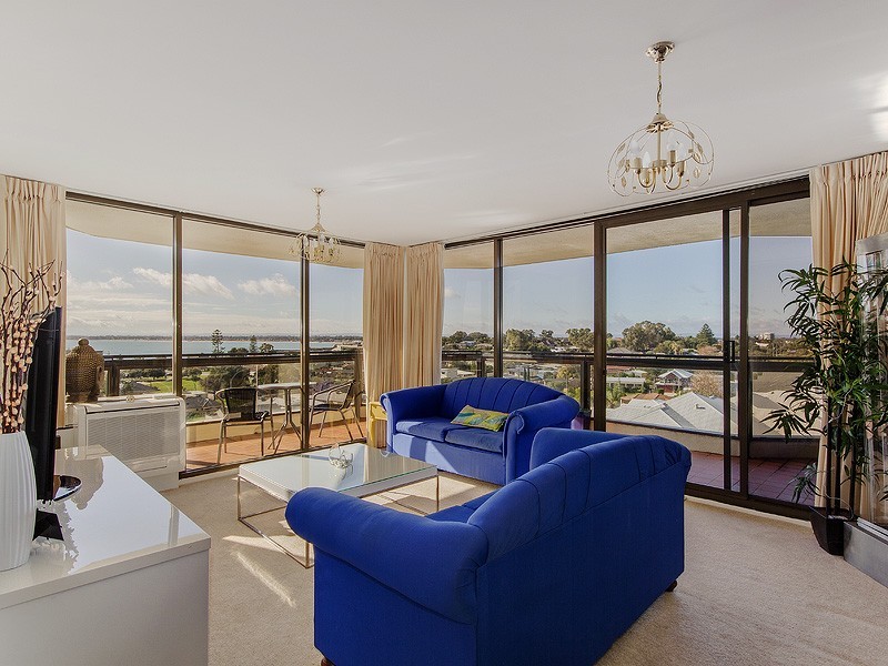 18/6a Valley Road, Halls Head WA 6210