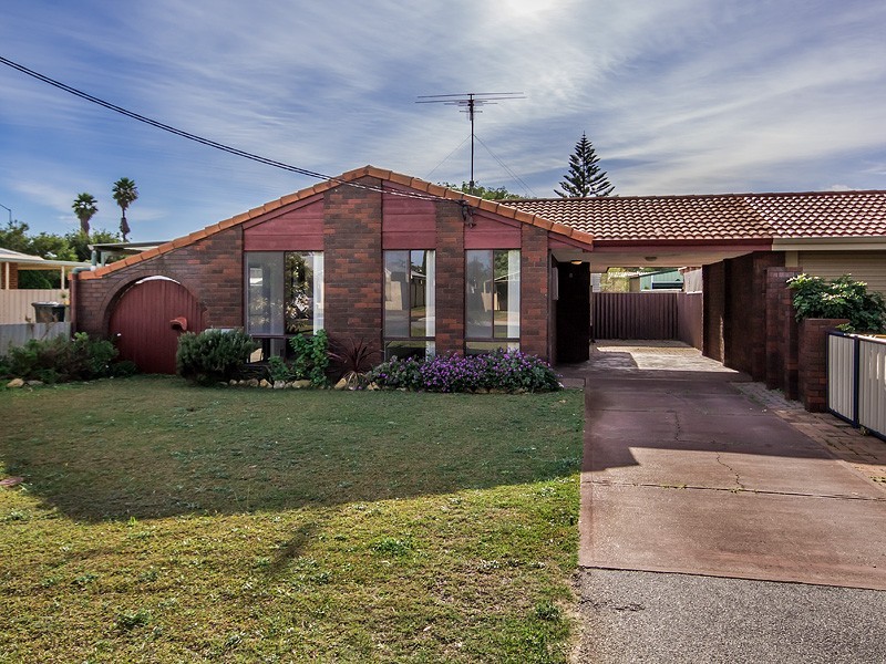 1/5 Owen Avenue, Falcon WA 6210