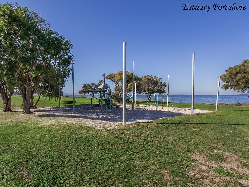 1/5 Owen Avenue, Falcon WA 6210