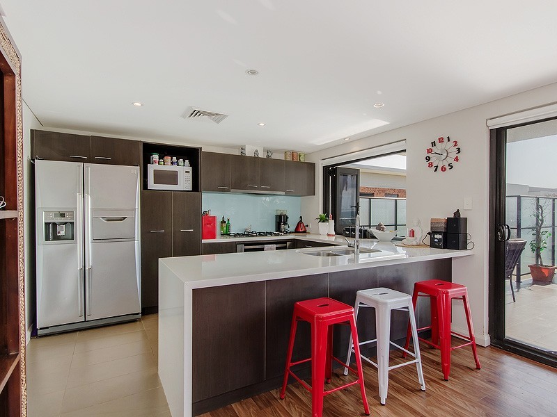 7/24 Oversby Street, Halls Head WA 6210