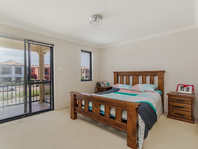 30 Village Mews, Wannanup WA 6210