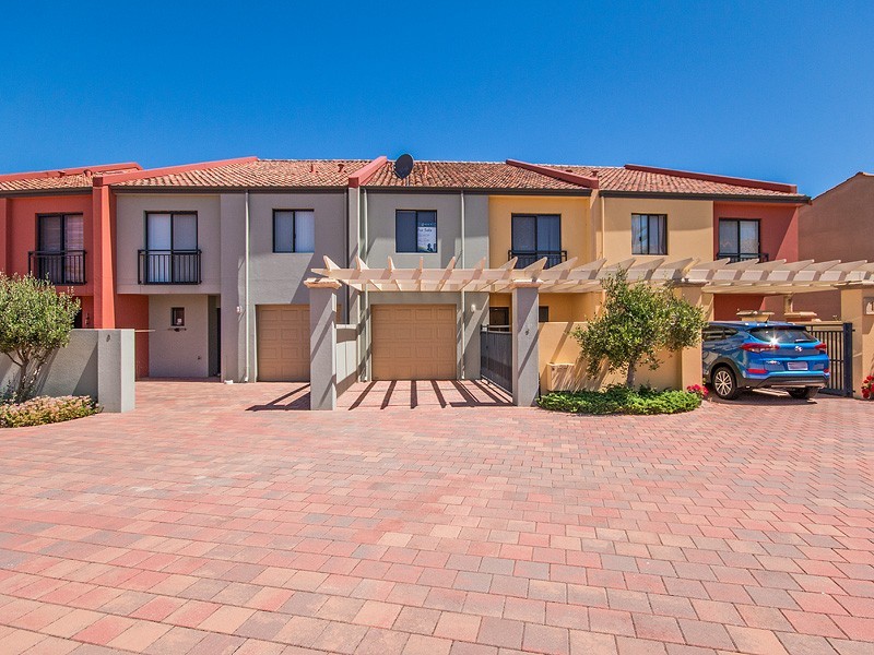 2/7 Village Mews, Wannanup WA 6210