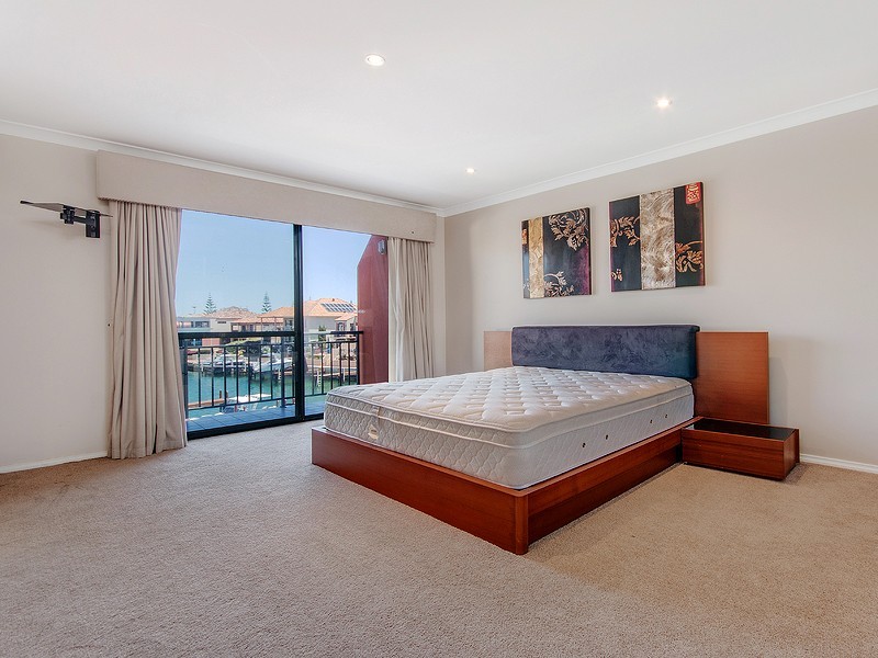 2/7 Village Mews, Wannanup WA 6210