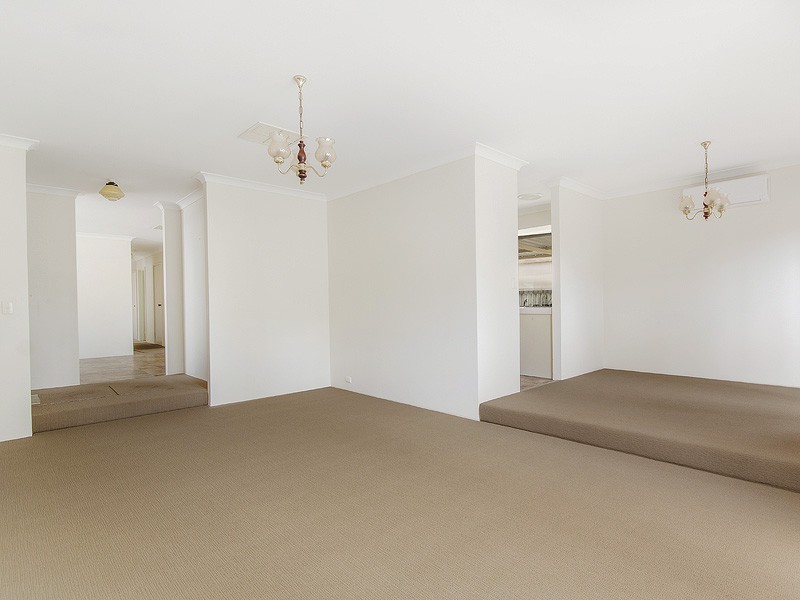 47 Hungerford Avenue, Halls Head WA 6210