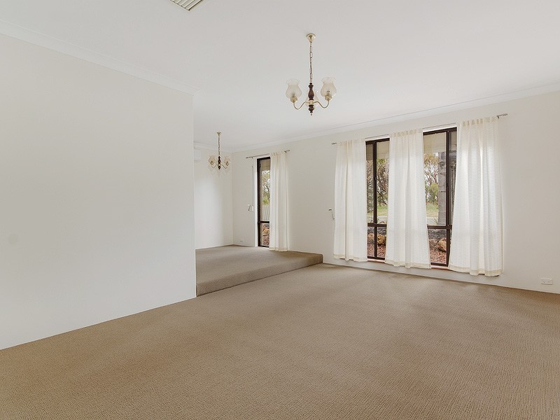 47 Hungerford Avenue, Halls Head WA 6210