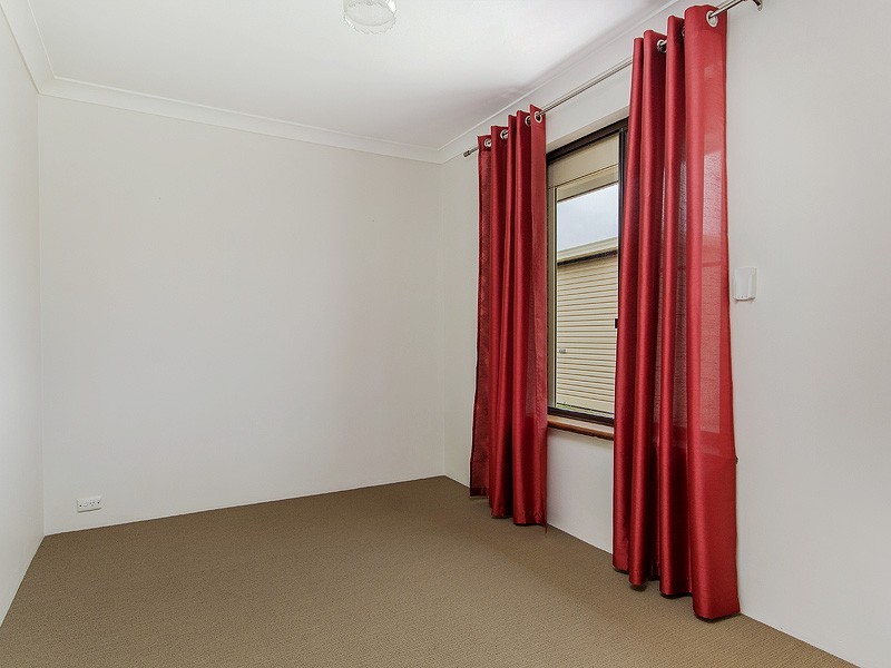 47 Hungerford Avenue, Halls Head WA 6210