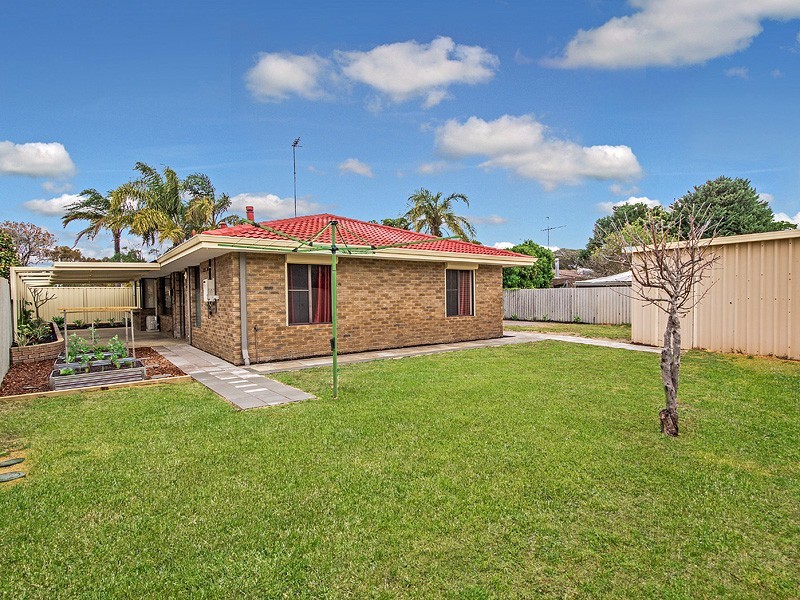 47 Hungerford Avenue, Halls Head WA 6210