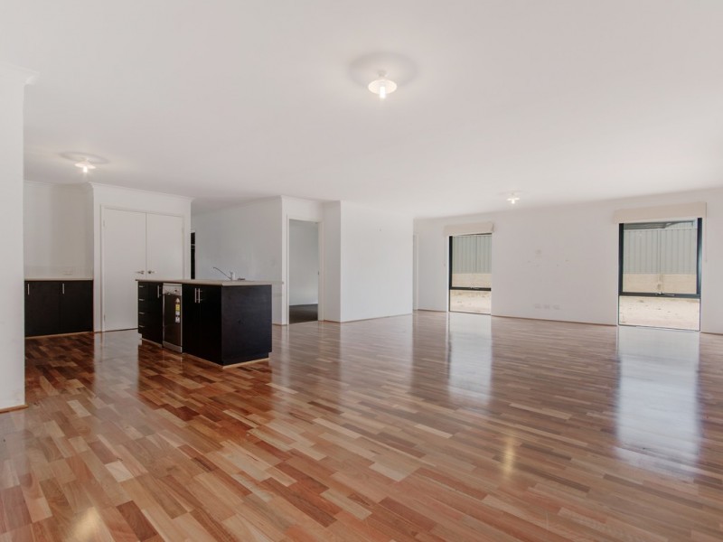 8 Aldham Court, Wellard WA 6170