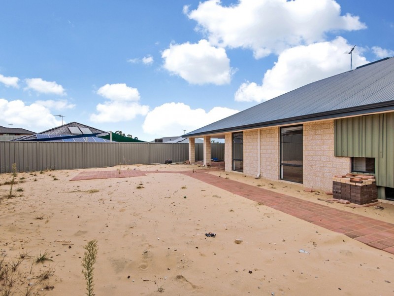 8 Aldham Court, Wellard WA 6170