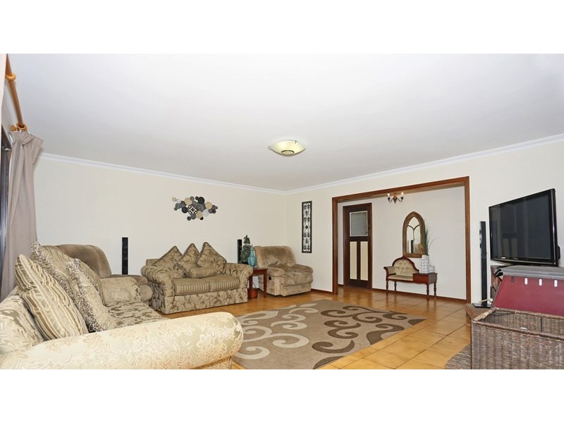 16 Darbal Road, Greenfields WA 6210