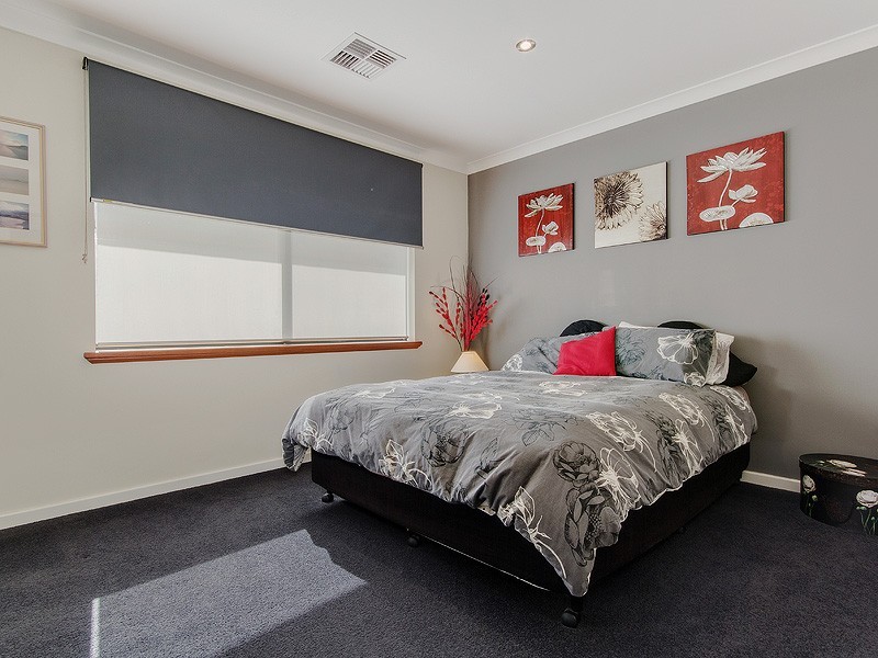 40 Mccubbin Loop, Dawesville WA 6211