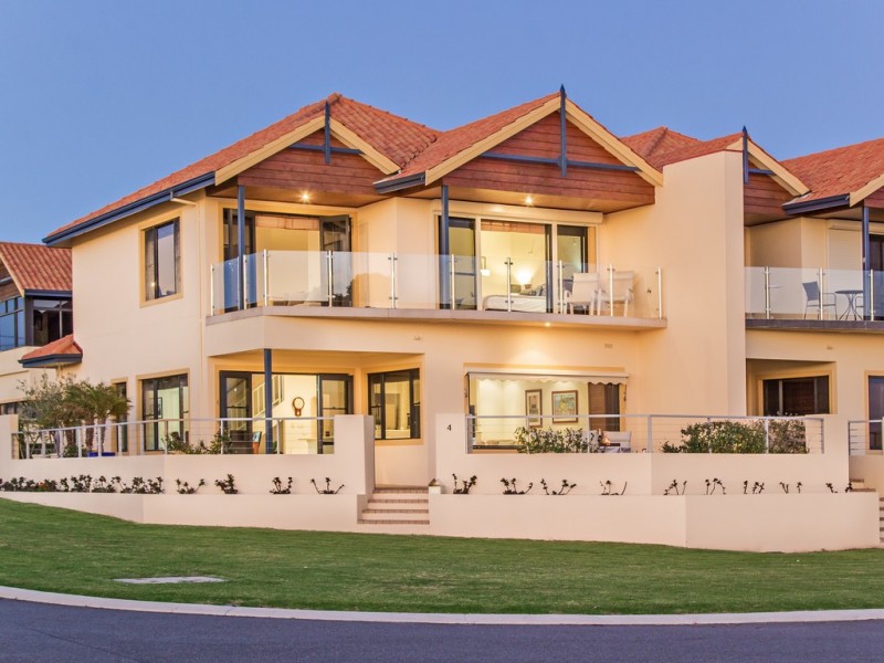 4/10 WINJAN PLACE, Dudley Park WA 6210