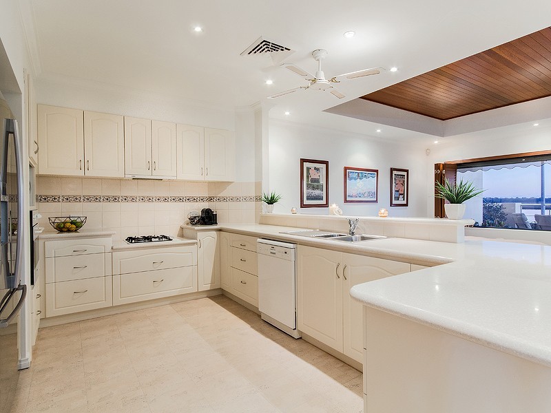 4/10 WINJAN PLACE, Dudley Park WA 6210