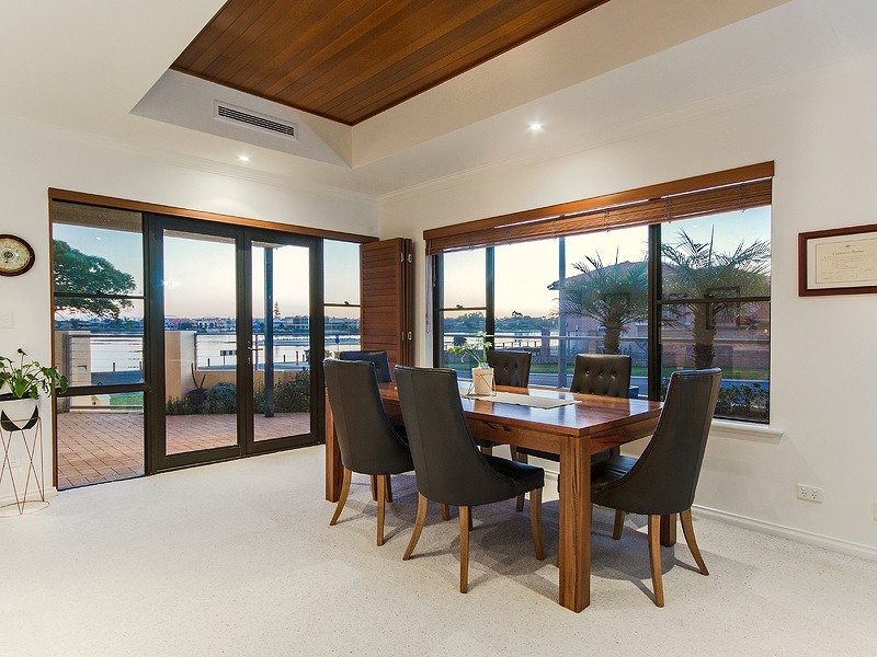 4/10 WINJAN PLACE, Dudley Park WA 6210