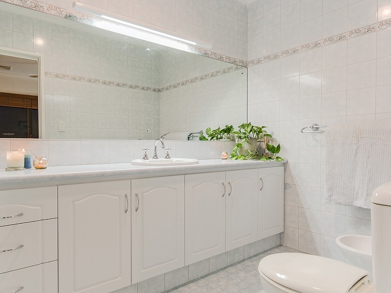 4/10 WINJAN PLACE, Dudley Park WA 6210