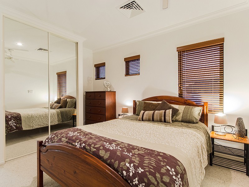 4/10 WINJAN PLACE, Dudley Park WA 6210