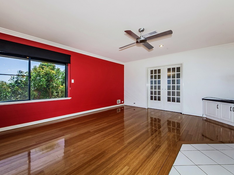12 Captain Court, Wannanup WA 6210