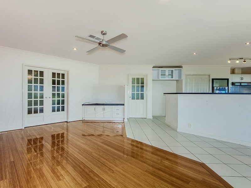 12 Captain Court, Wannanup WA 6210