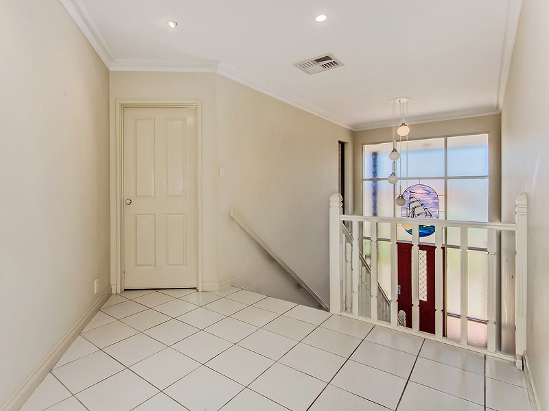 12 Captain Court, Wannanup WA 6210