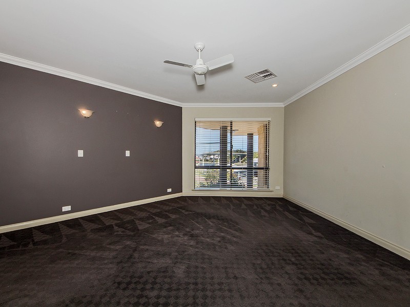 12 Captain Court, Wannanup WA 6210