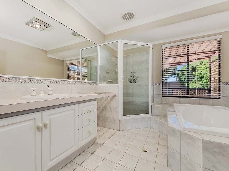 12 Captain Court, Wannanup WA 6210