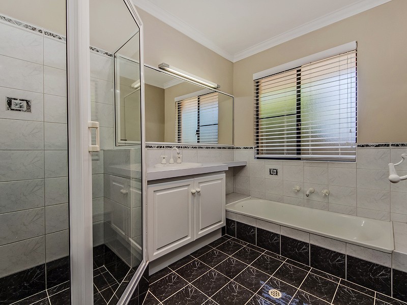 12 Captain Court, Wannanup WA 6210